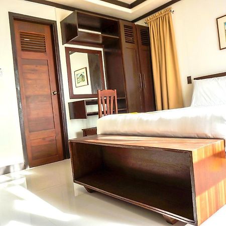 Veranda Hotel Paoay エクステリア 写真