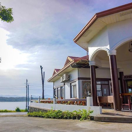 Veranda Hotel Paoay エクステリア 写真