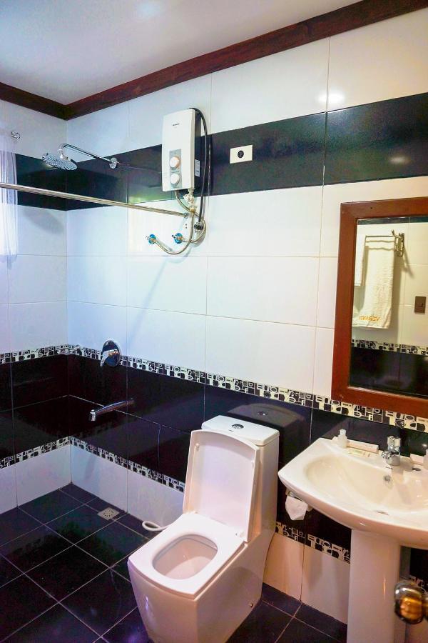 Veranda Hotel Paoay エクステリア 写真