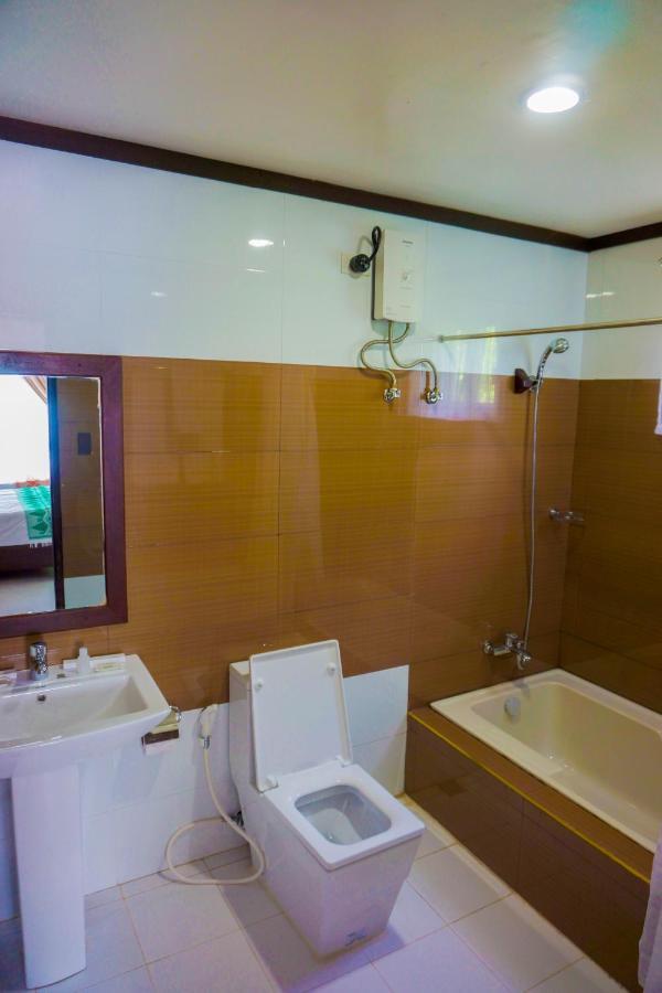 Veranda Hotel Paoay エクステリア 写真