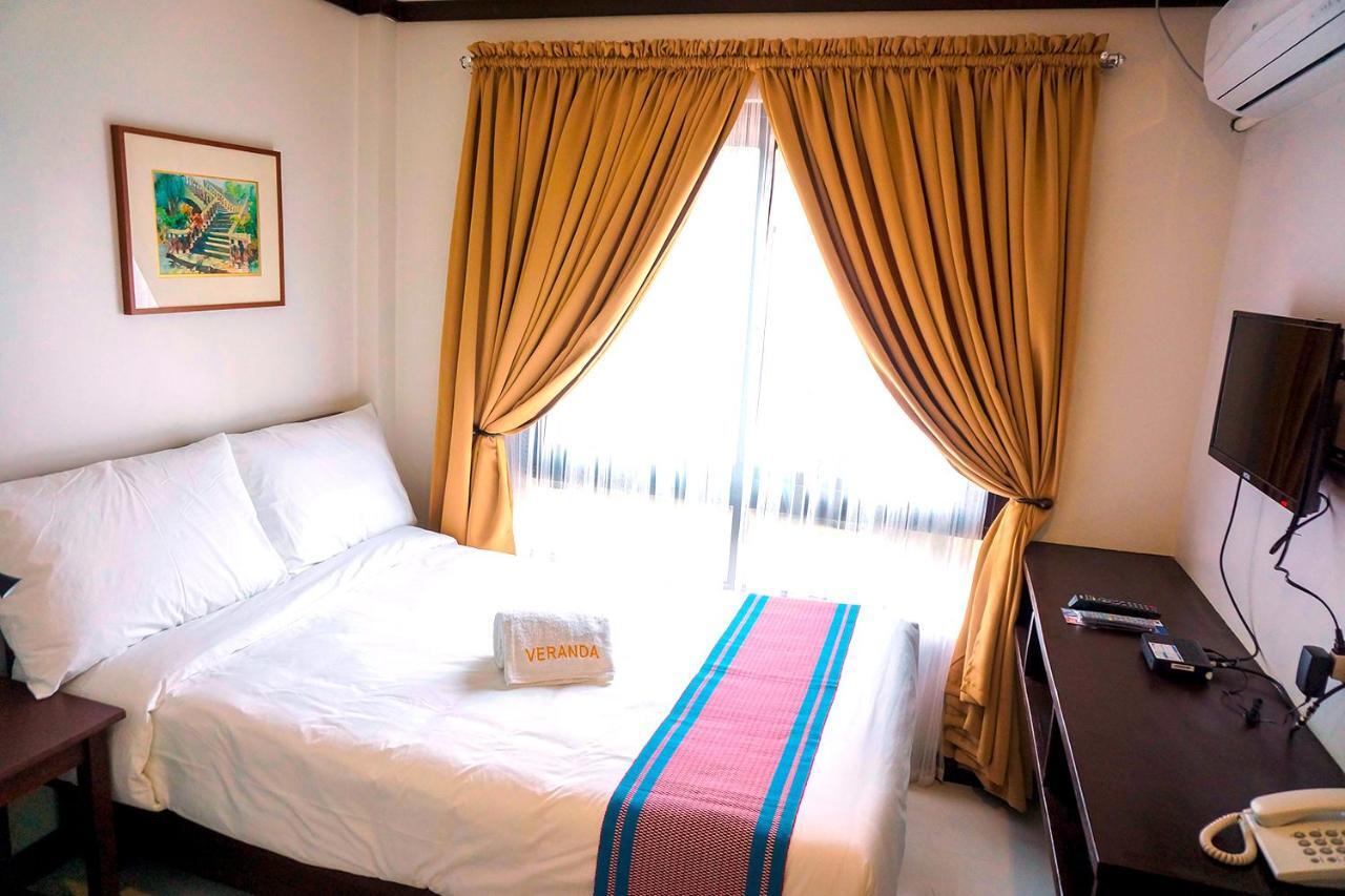 Veranda Hotel Paoay エクステリア 写真