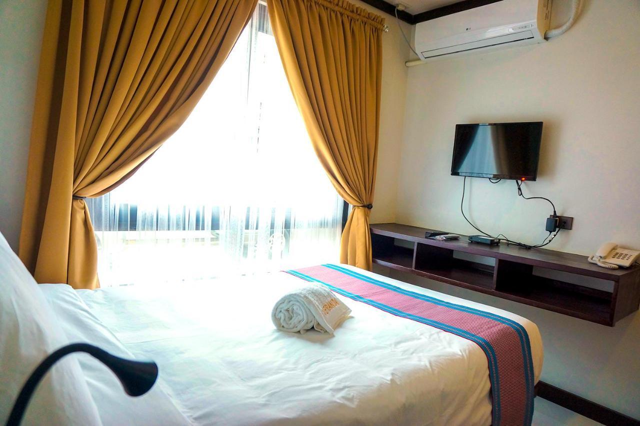 Veranda Hotel Paoay エクステリア 写真