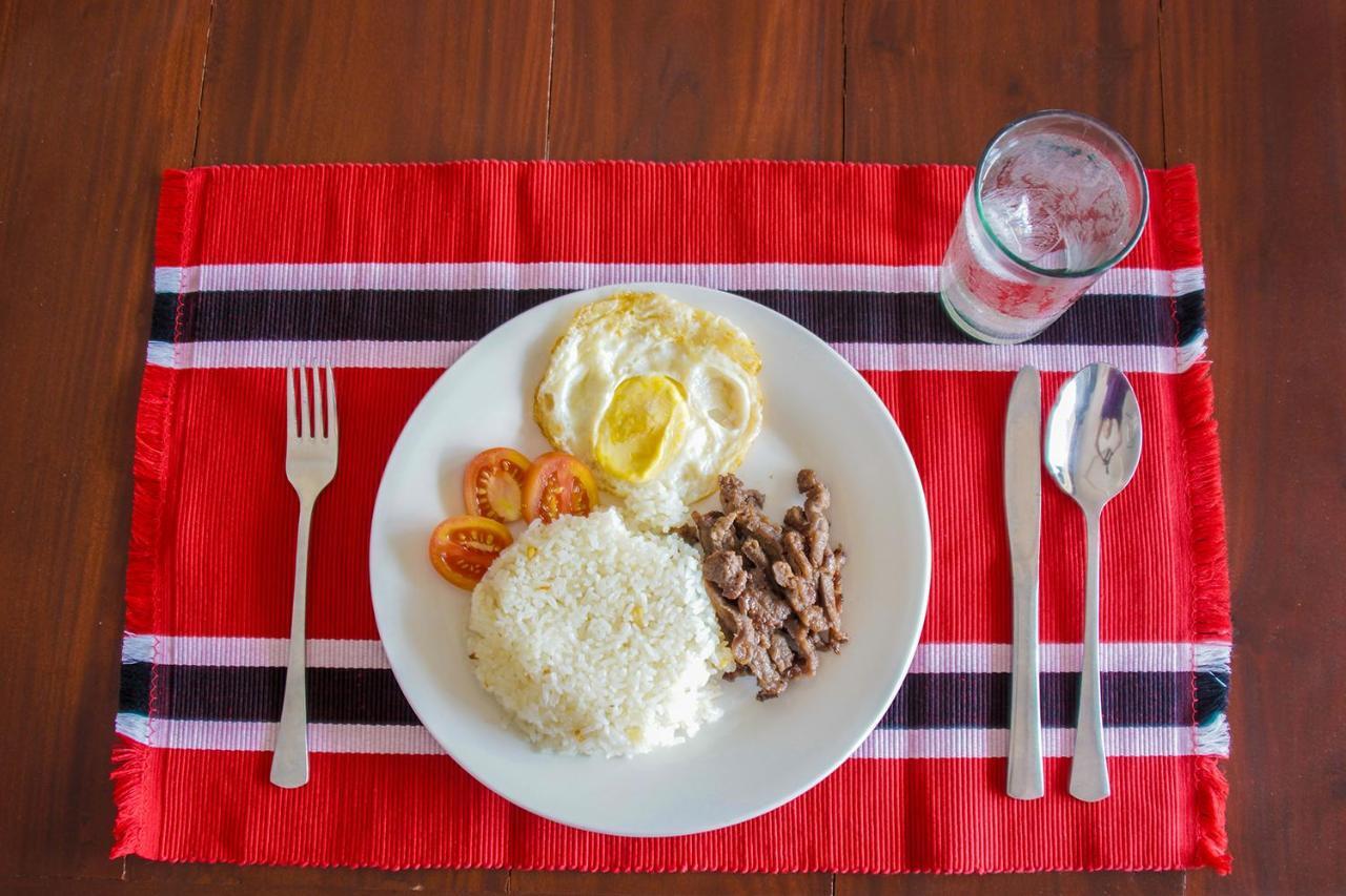 Veranda Hotel Paoay エクステリア 写真
