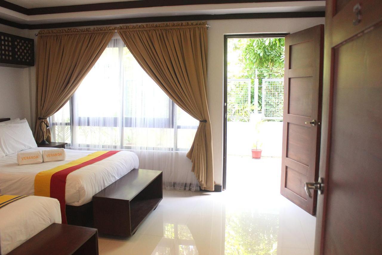 Veranda Hotel Paoay エクステリア 写真