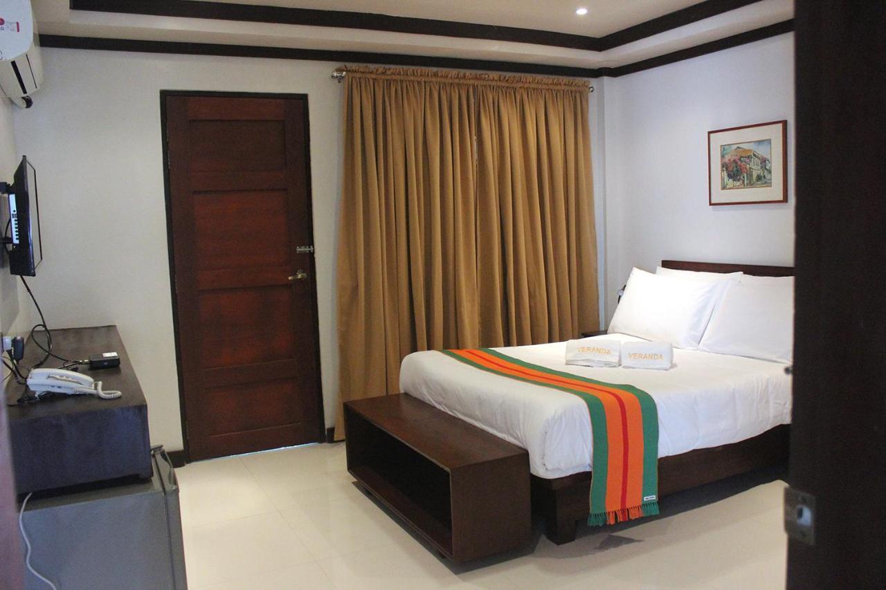 Veranda Hotel Paoay エクステリア 写真